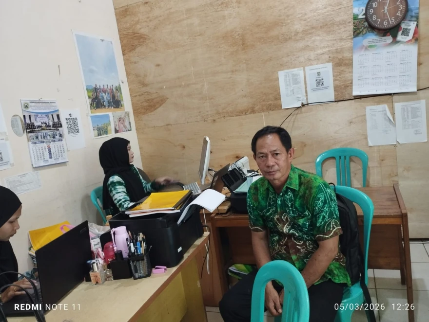 Mengambil Pengantar SP2D di Kantor DP3AP2KBPMD Balangan